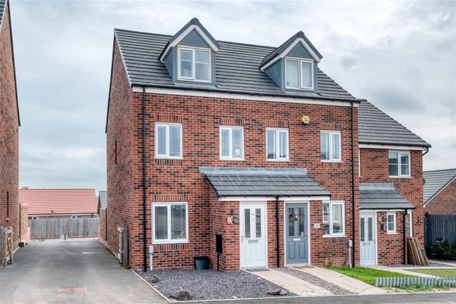 Thumbnail End terrace house for sale in Hawling Street, Redditch