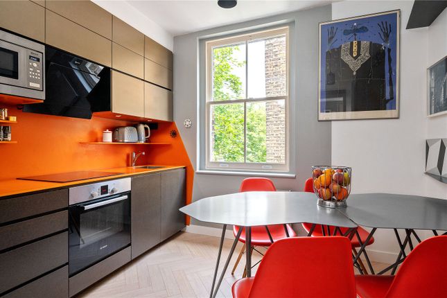 Flat 2, 1A, Florence Street, London photo 3