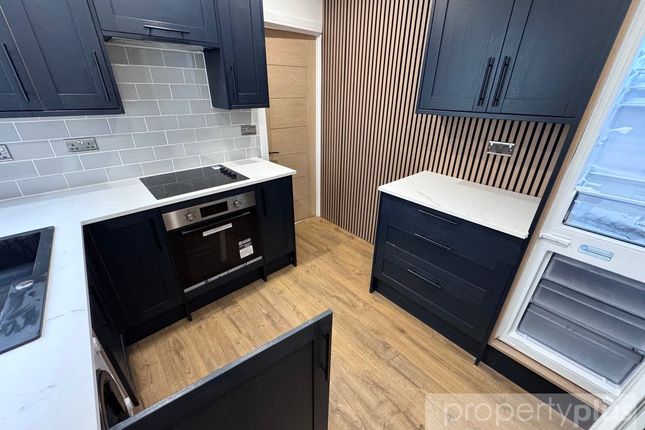 50, Charles Street, Rhondda Cynon Taff photo 4