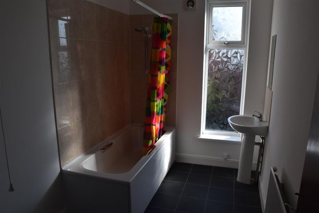 Room 3, 16, Minster Road, Coventry photo 5