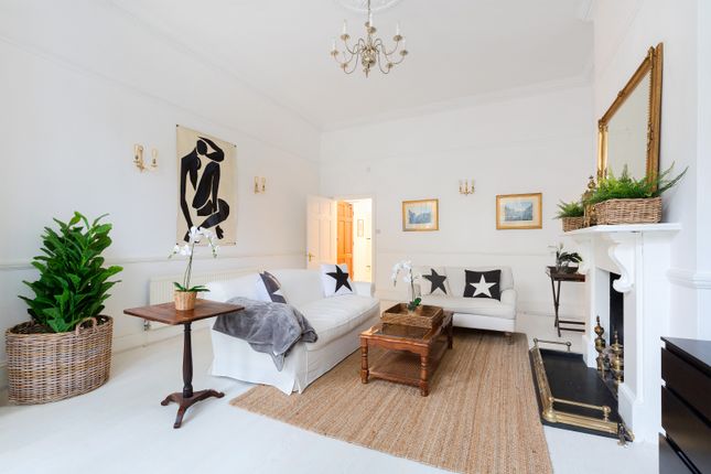 Flat to rent in Sutherland Avenue, Little Venice