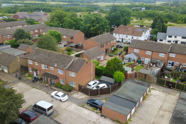 49 Ruffets Wood, Gravesend, Kent photo 2