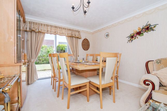 185, Abbots Way, North Shields photo 4