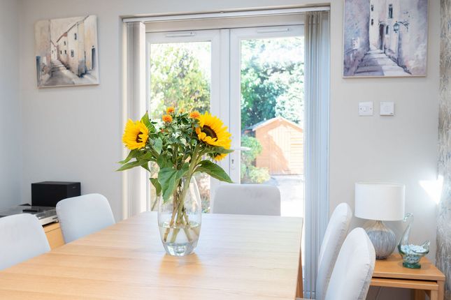 39, Ayshe Court Drive, Horsham photo 4