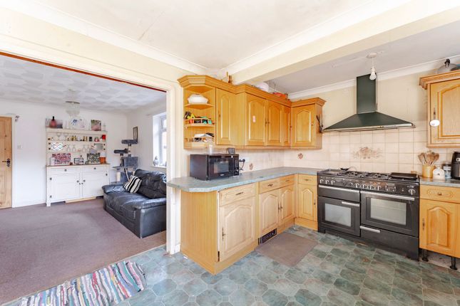 4 Albion Road, Norwich photo 4