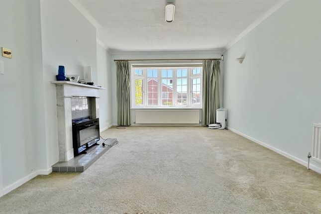 1, Ashes Close, Walton-on-the-Naze photo 4