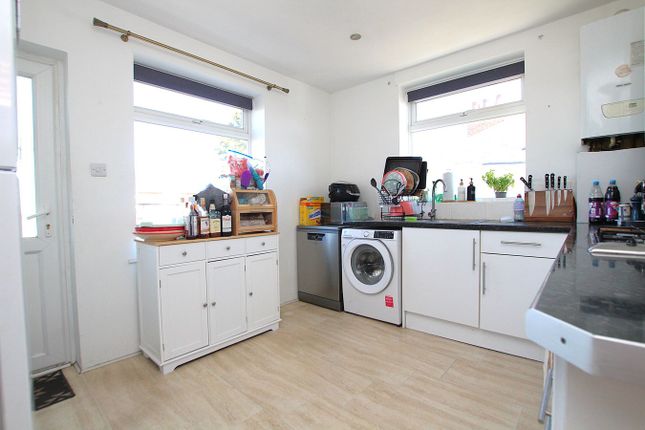 34b, Phyldon Road, Poole photo 4