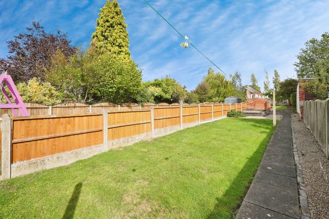 109, Moira Road, Swadlincote photo 4