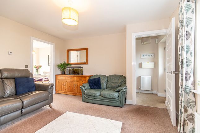 9, Mcleods Field, Isle Of Man photo 3