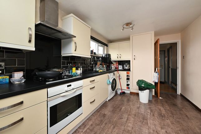 Flat for sale in Spring Meadow, Sutton Hill