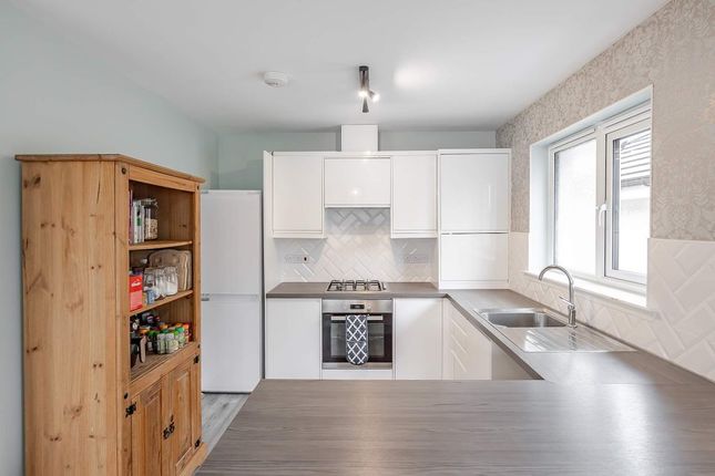 37, Allison Gardens, Blackridge photo 4