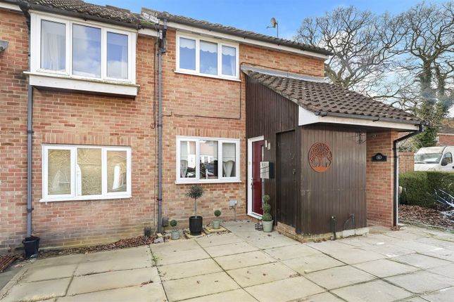 1-bed flat on 9, Hampden Close, Epping, £255,000