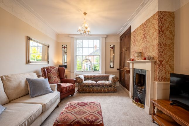 10, Severn Terrace, Worcestershire photo 2