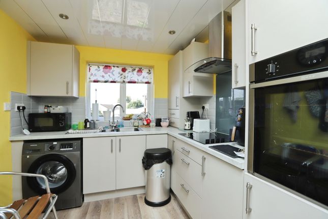 25, Rossetti Mount, Rotherham photo 4