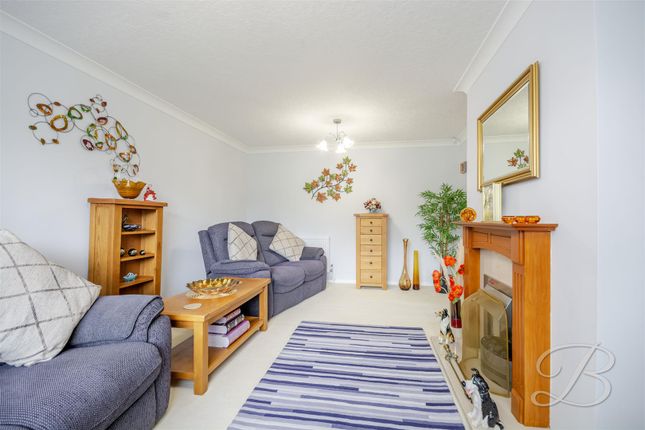 3, Greenacre, Mansfield photo 4