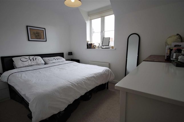 27, Forge Road, Dursley photo 4