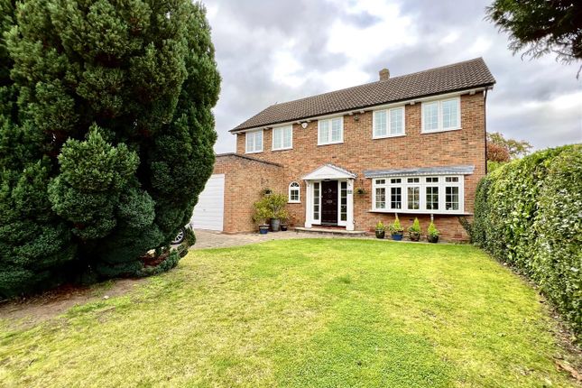 Thumbnail Detached house for sale in Grange Close, Ingrave, Brentwood
