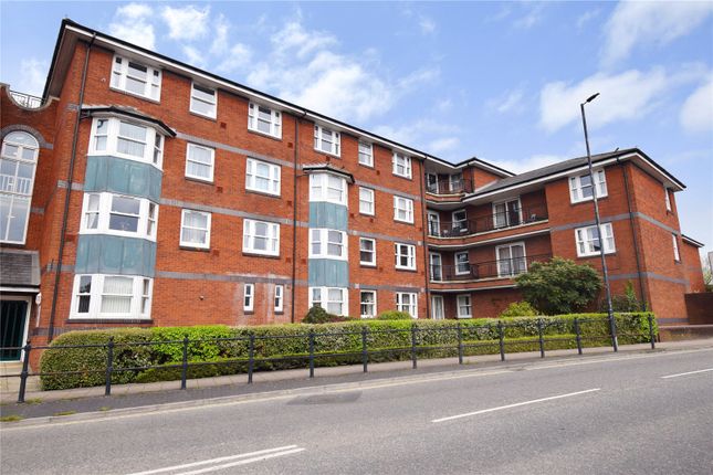Thumbnail Flat for sale in New Park Street, Devizes, Wiltshire
