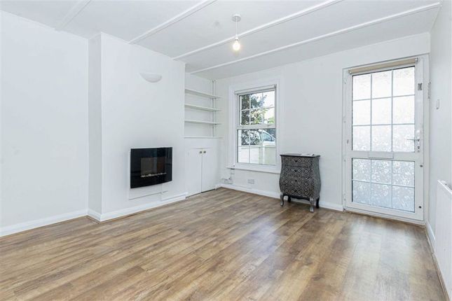 12, Walpole Place, Teddington photo 2