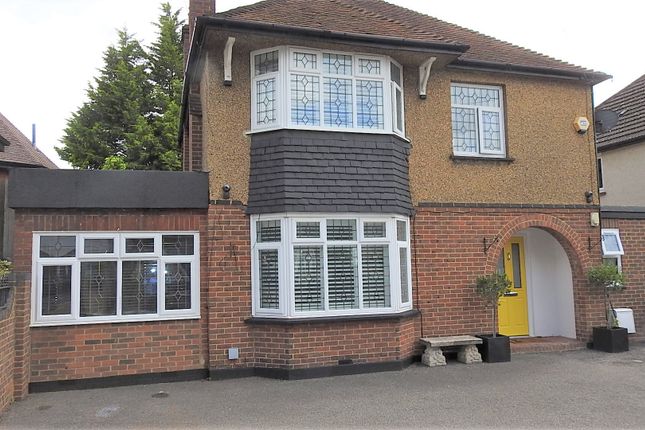 Thumbnail Detached house for sale in Temple Road, Epsom