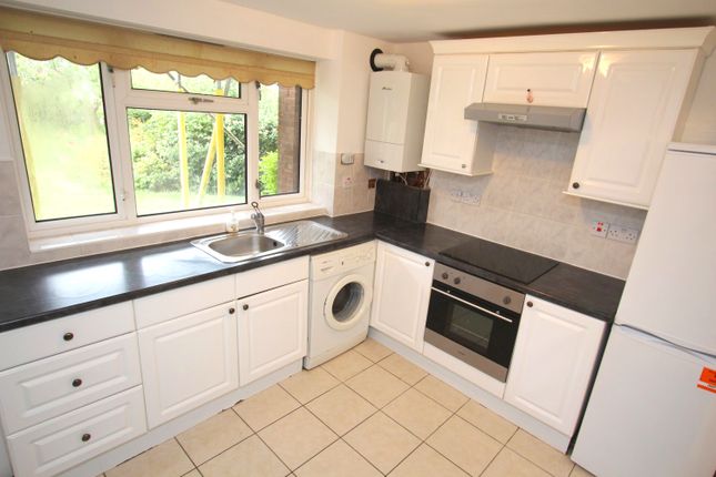 Flat to rent in Anglesea Road, Kingston Upon Thames