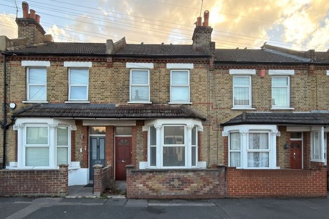3-bed terraced on Rosebery Avenue, Thornton Heath, £250,000