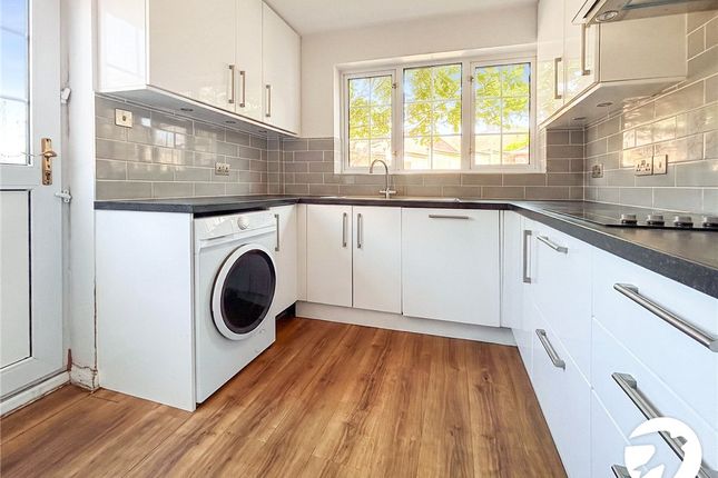 11, Knights Ridge, Orpington photo 2