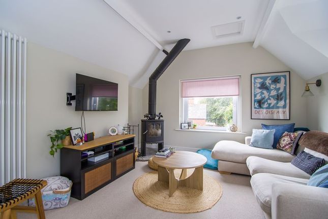 Flat 4, 49 Plymouth Road, Penarth photo 3
