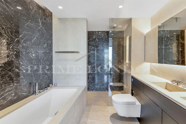 Flat for sale in The Tower, One St George Wharf, London