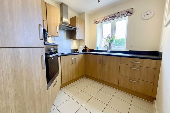 Flat for sale in Newby Farm Road, Scarborough