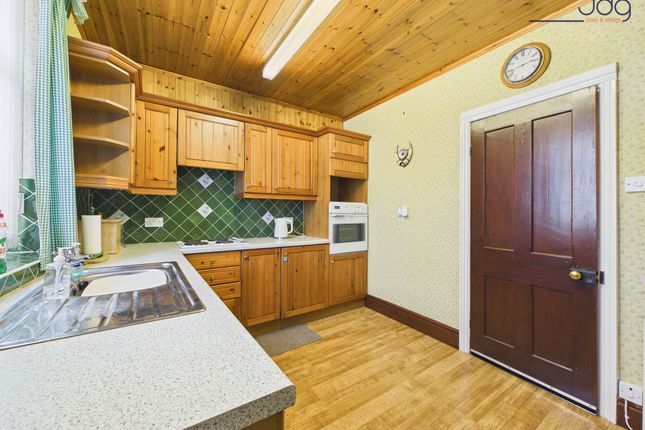 30 Ashford Road, Lancaster photo 4