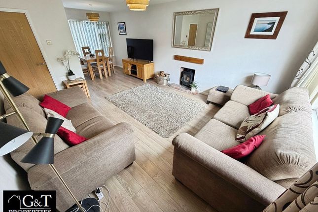1 Maidstone Drive, Stourbridge photo 2