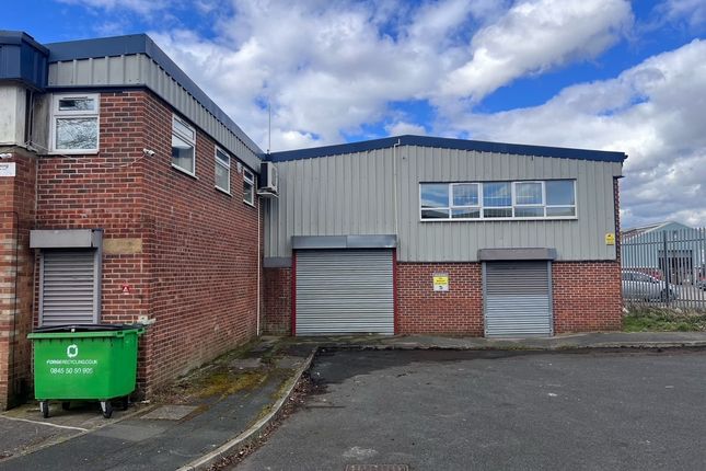 Thumbnail Industrial to let in Lockwood Close, Leeds
