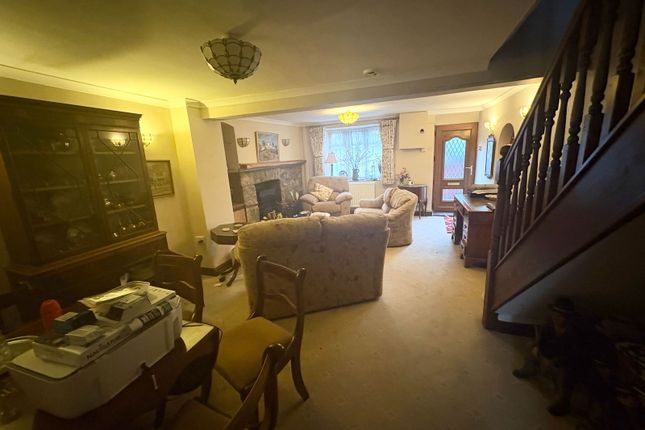 238, Cwmamman Road, Ammanford photo 3