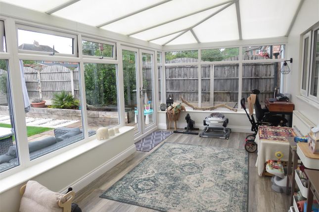 4, Farnworth Grove, Birmingham photo 2