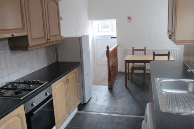 Thumbnail Flat to rent in Wingrove Avenue, Newcastle Upon Tyne