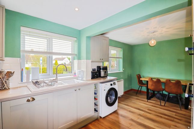 27, Beech Way, Diss photo 2