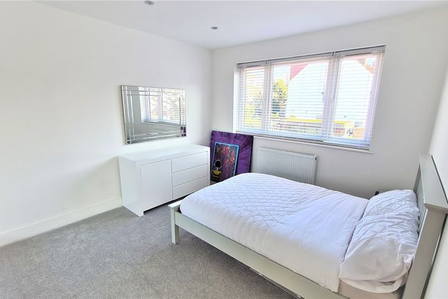 End terrace house for sale in Summerlee Avenue, East Finchley