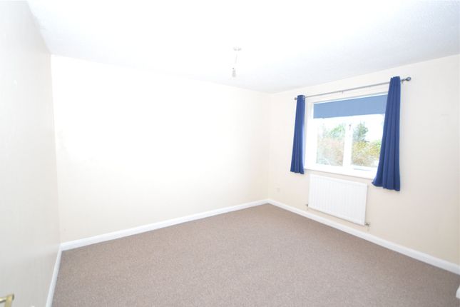 1, Snowdrop Close, Honiton photo 3