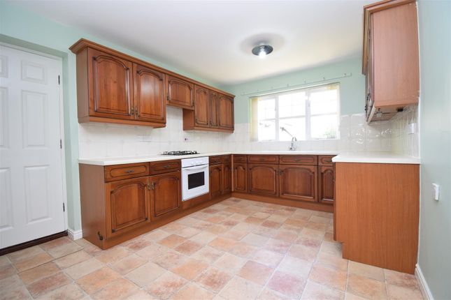 2, Elm Grove, Wakefield photo 4