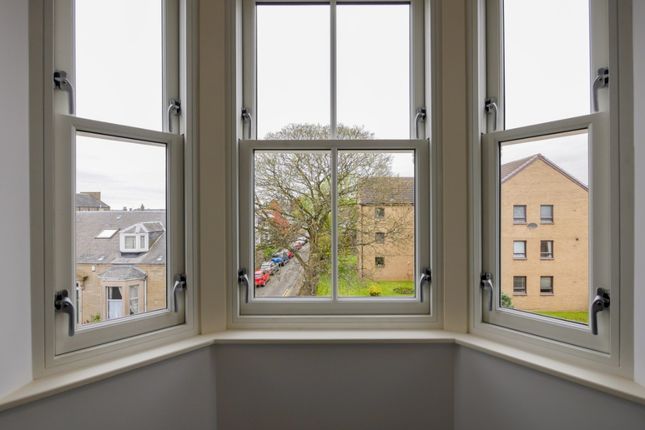 Flat to rent in Long Lane, Broughty Ferry, Dundee