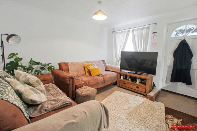 101, Snowdon Close, Eastbourne photo 2