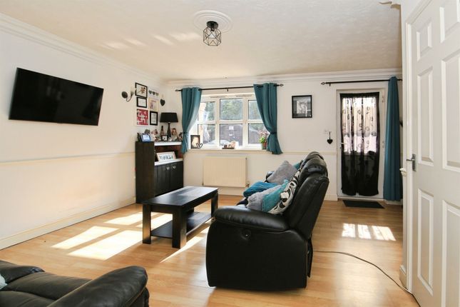 10, Viking Way, Peterborough photo 4