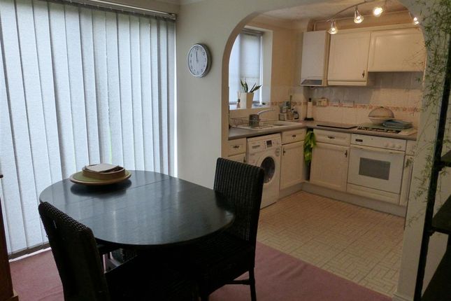 23, Lavender Close, ATTLEBOROUGH photo 3