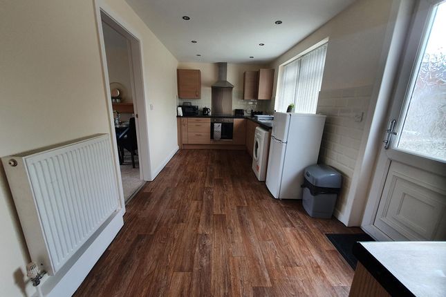Town house to rent in Gotts Road, Leeds