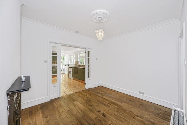 54, Prospect Road, Woodford Green photo 3