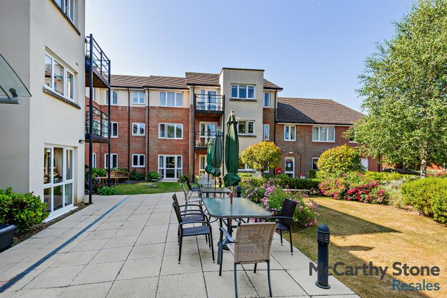 8653886-Exterior01-800.Jpg