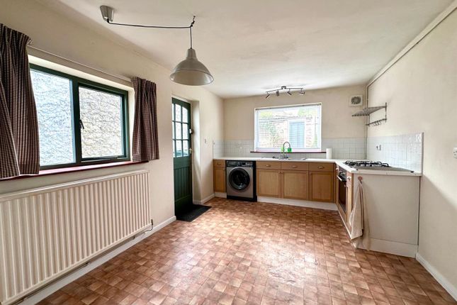 8, Kennington Road, Ashford photo 3