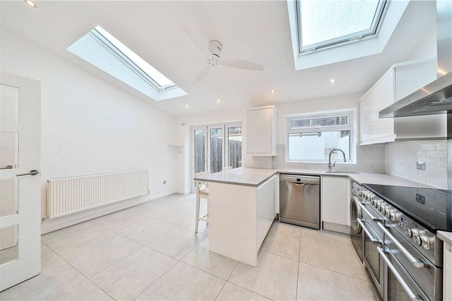 2, Challock Close, Westerham photo 3