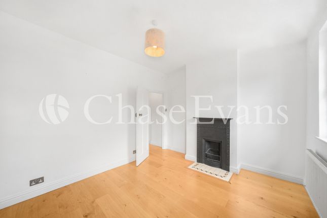 Terraced house for sale in Manchester Grove, London